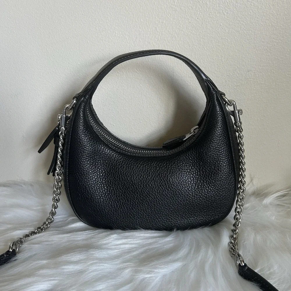 Coach Carmen Black Pebbled Leather Shoulder Bag Excellent‎